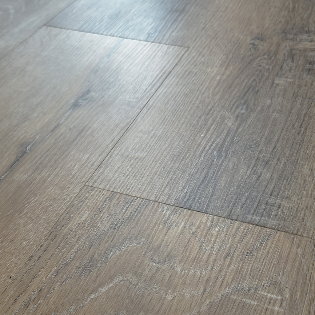 Rustic Cottage Oak