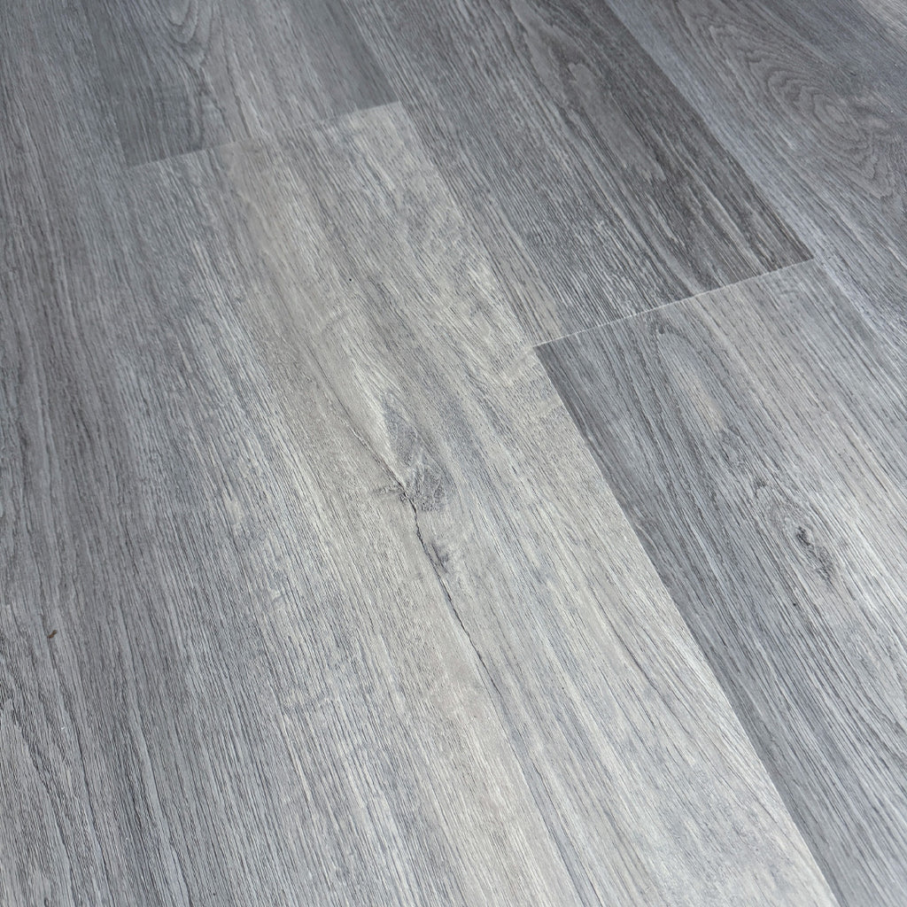 Silvery Plain Oak
